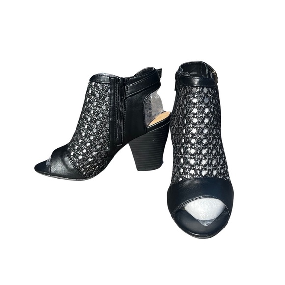 Shoe Dazzle Black Open Peep Toe Ankle Block Woven Heeled Dressy Sandal Size 7.5 - Picture 14 of 15